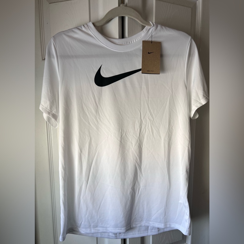 Nike Women’s training dri fit -M